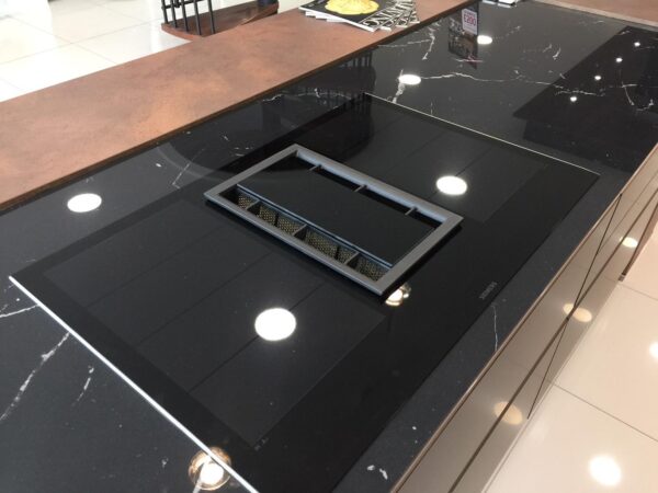 Neolith Keramik Arbeitsplatte Nero Marquina